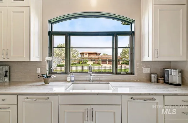 $1,395,000 | 10185 Copperhead Lane, Caldwell, ID 83607