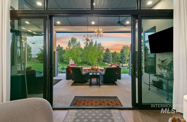 $1,395,000 | 10185 Copperhead Lane, Caldwell, ID 83607