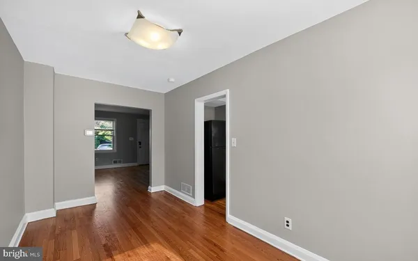 $2,250 | 60 South Hawthorne Road, Middle River, MD 21220