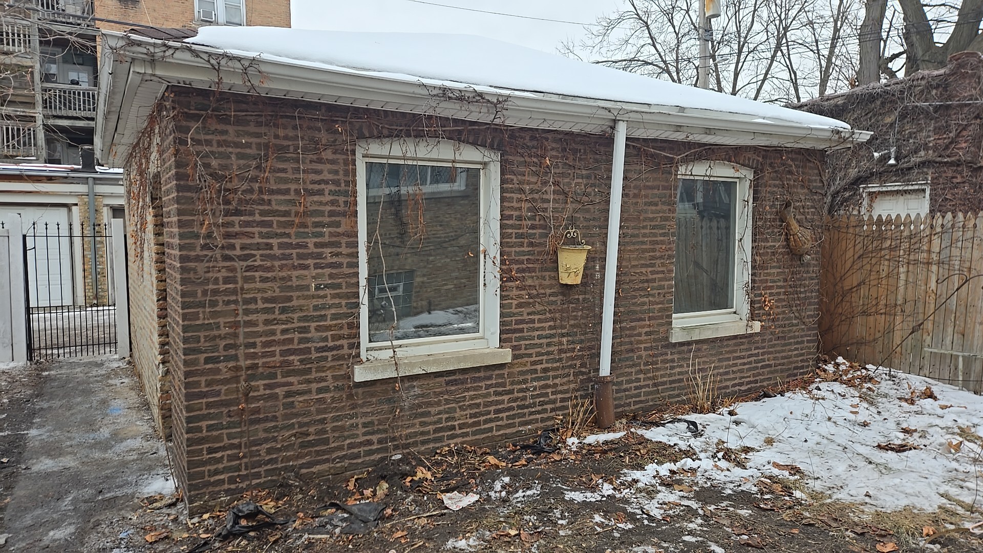 8216 South Rhodes Avenue Chicago, IL 60619 - Photo 4 of 22 a front view of a house