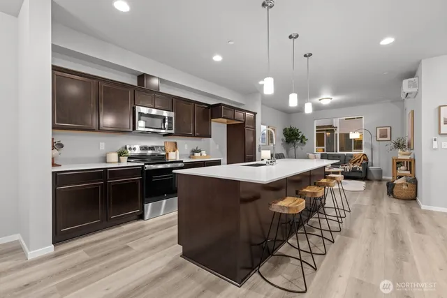 $534,990 | 7027 Rainier Drive, Unit B, Everett, WA 98203