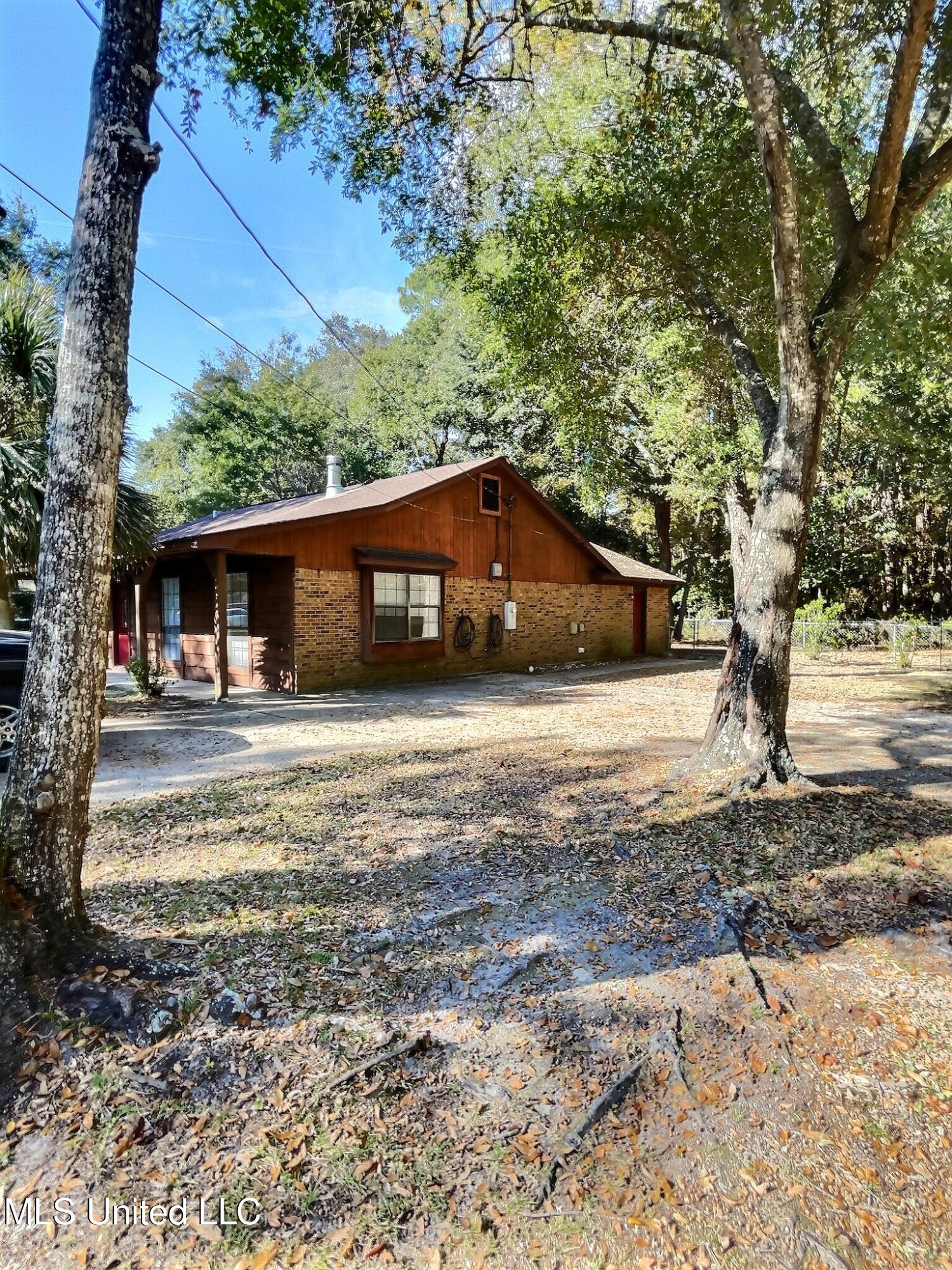 9216 Pointe Aux Chenes Road Ocean Springs, MS 39564 - Photo 15 of 28 exposio_133308970