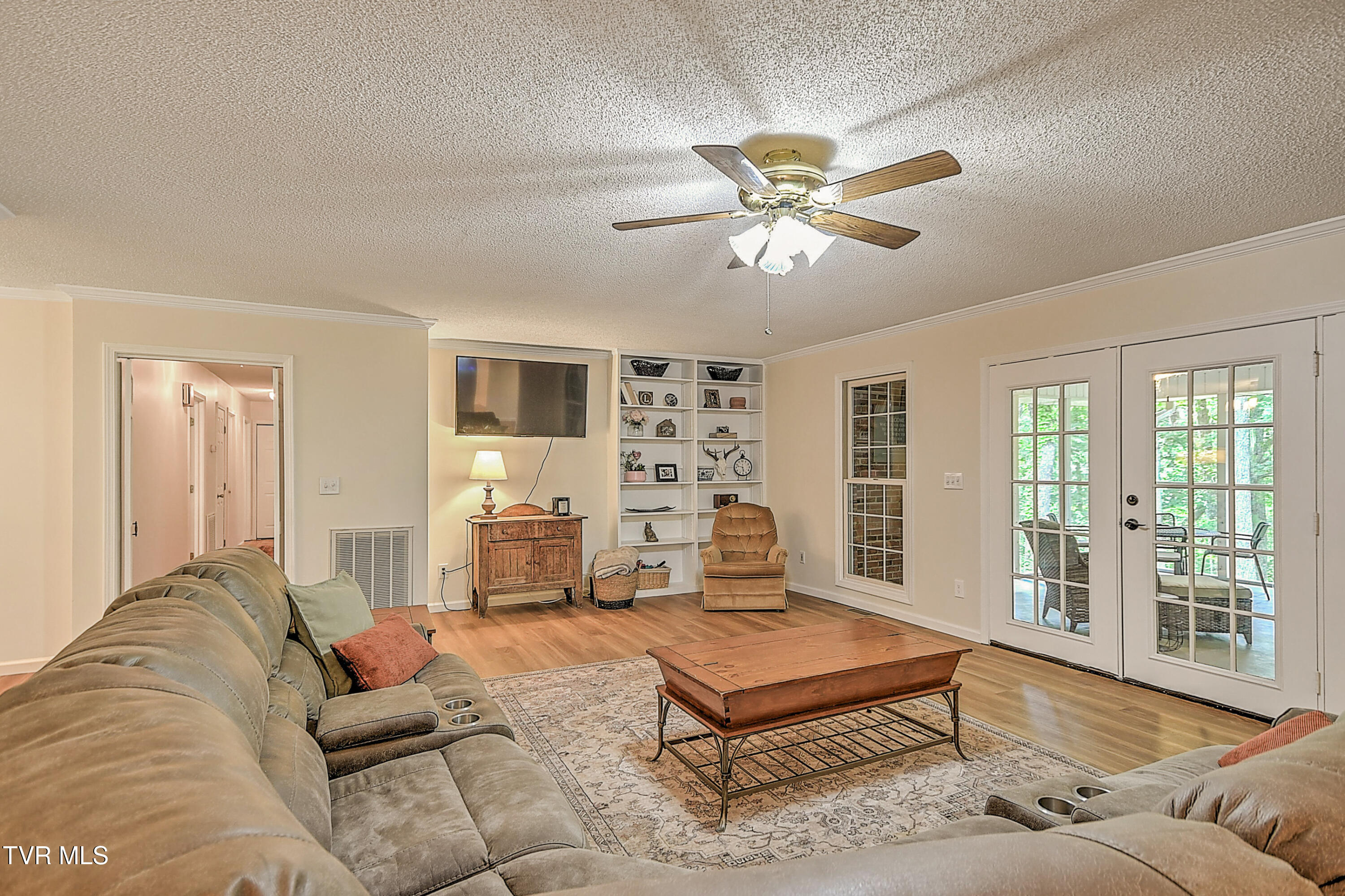 145 Zeb Grindstaff Road Elizabethton, TN 37643 - Photo 17 of 68 145 Zeb Grindstaff JV-18