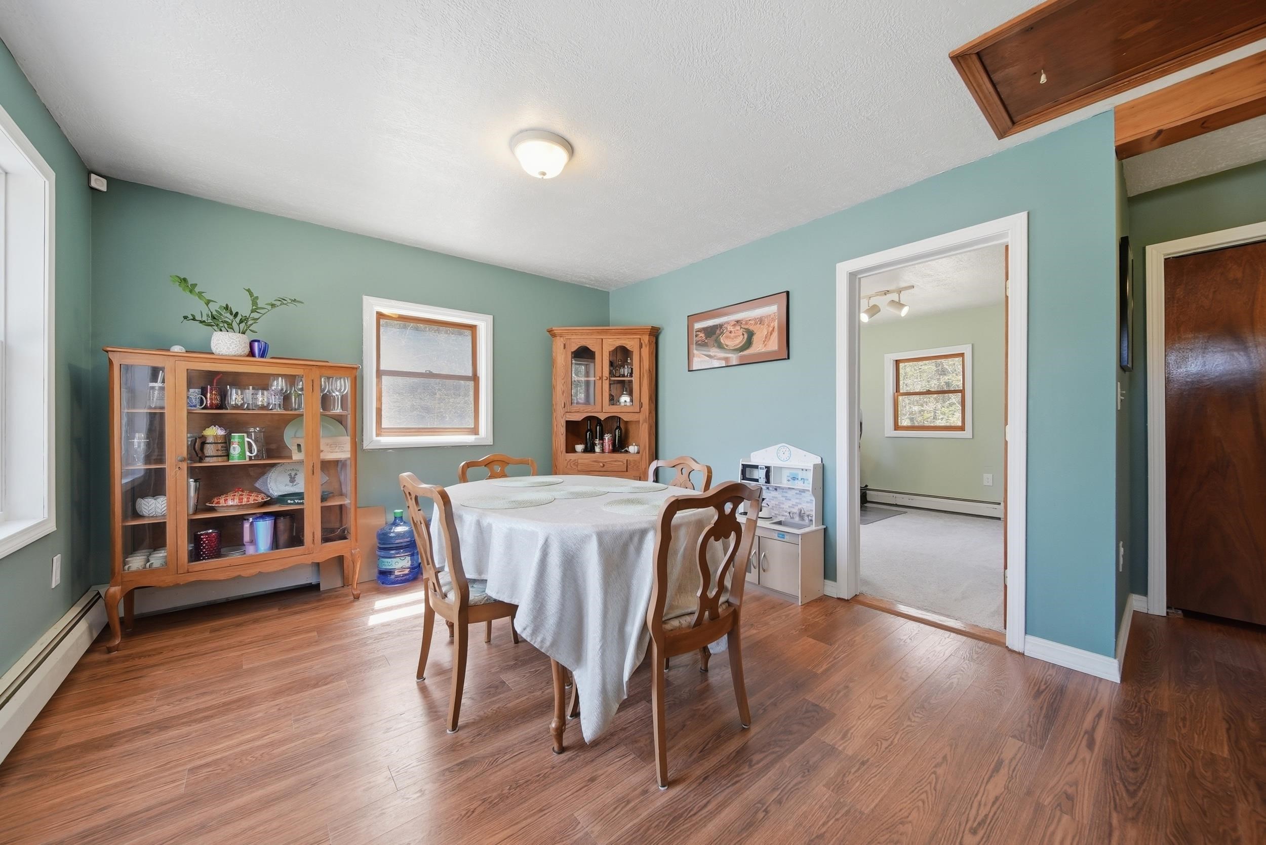254 Normand Road Goffstown, NH 03045 - Photo 5 of 25 Gallery Image 5