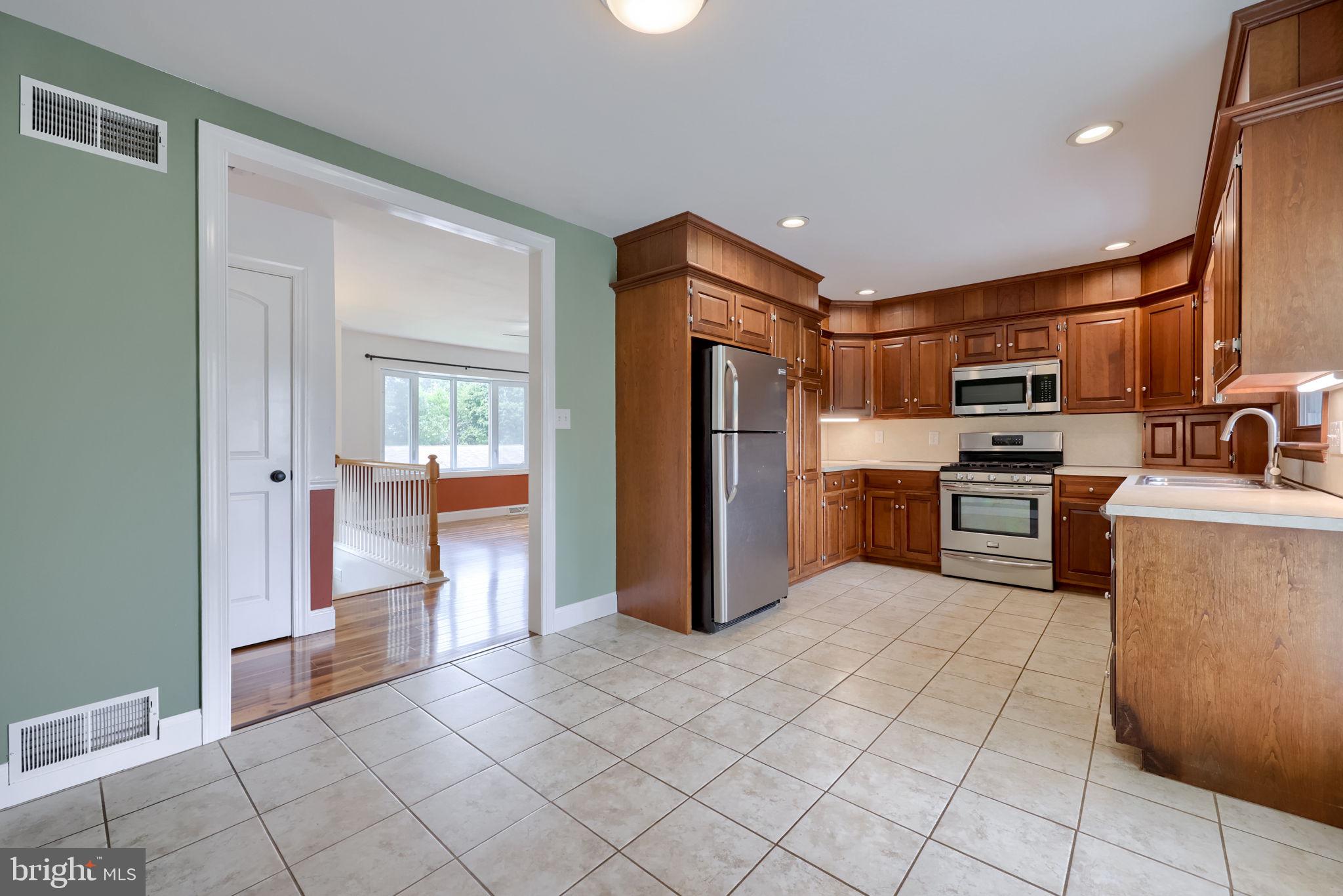 131 South Oak Street Lititz, PA 17543 - Photo 9 of 41 Gallery Image 9