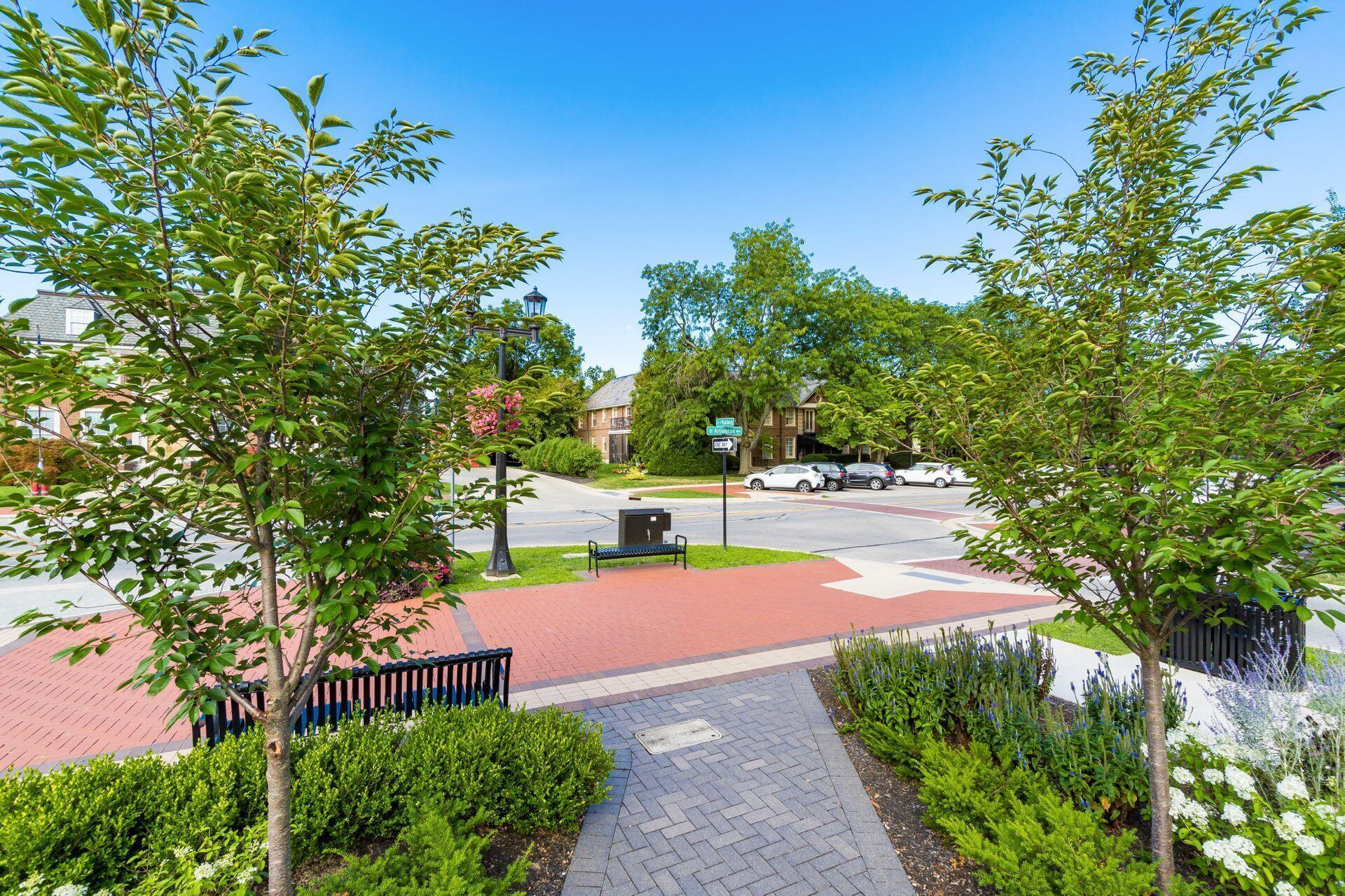 2080 Chardon Road Columbus, OH 43220 - Photo 98 of 115 24_Upper Arlington, OH, USA