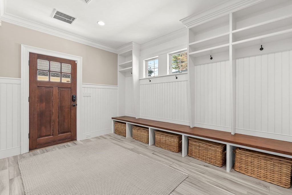 15 York Road Winchester, MA 01890 - Photo 15 of 38 Gallery Image 15