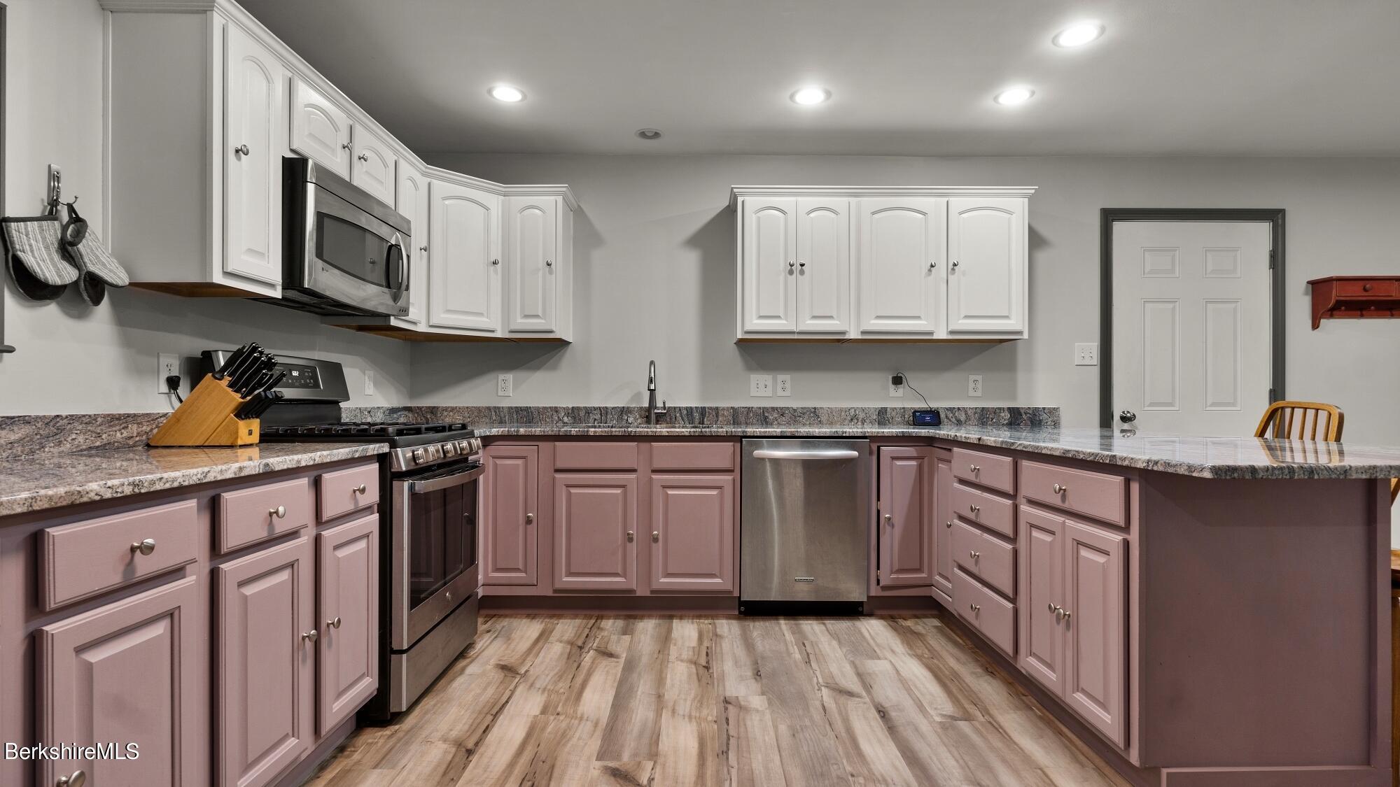 278 East Harbor Road Cheshire, MA 01225 - Photo 16 of 36 Kitchen