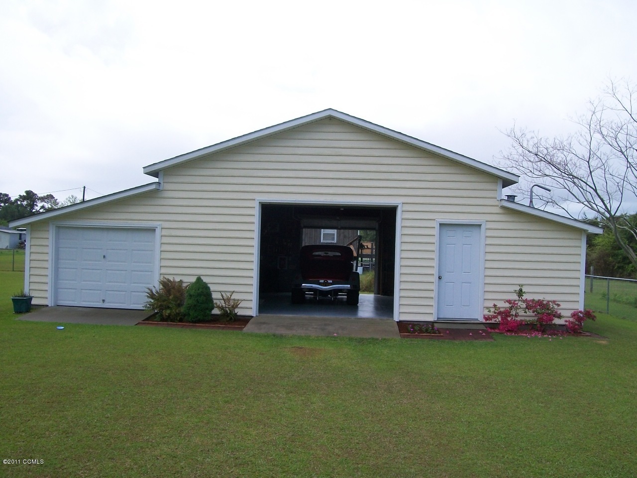 166 Shell Landing Road Beaufort, NC 28516 - Photo 24 of 29 Workshop/Man cave!