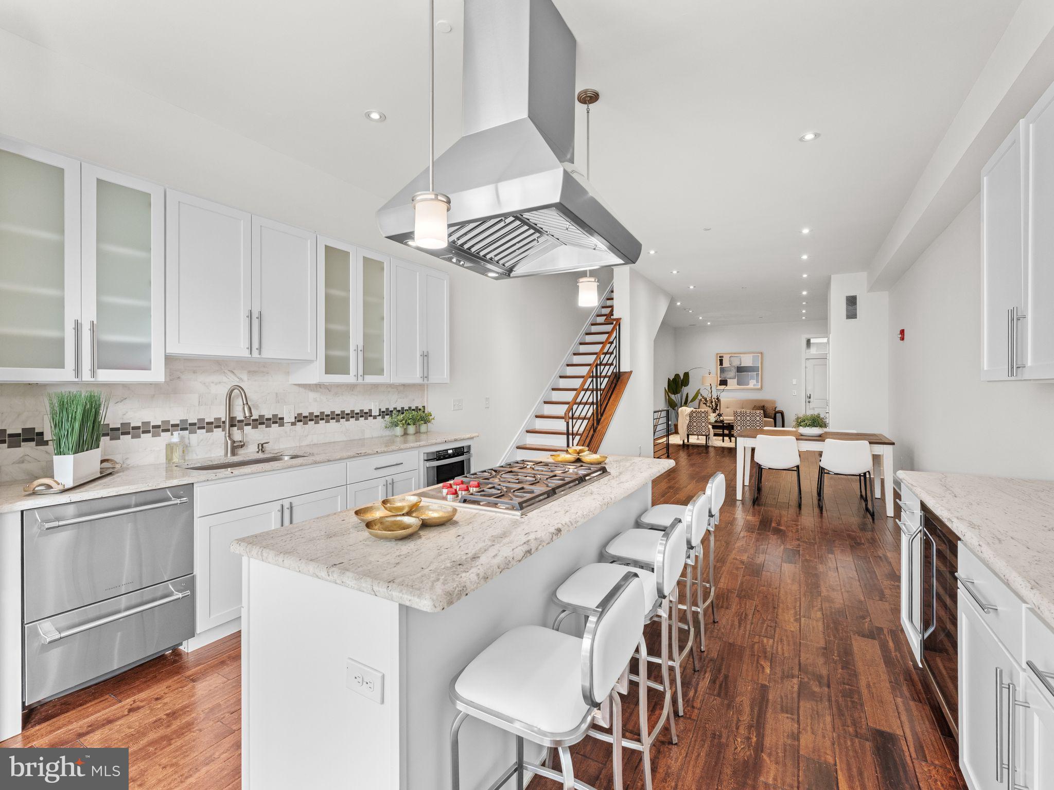 512 South Front Street, Unit 2 Philadelphia, PA 19147 - Photo 15 of 52