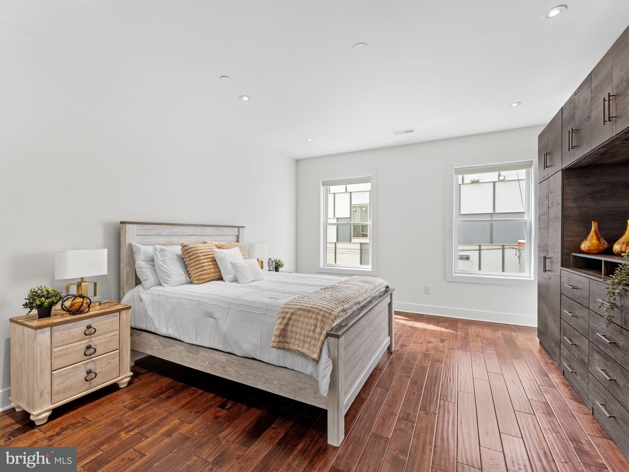 512 South Front Street, Unit 2 Philadelphia, PA 19147 - Photo 19 of 52