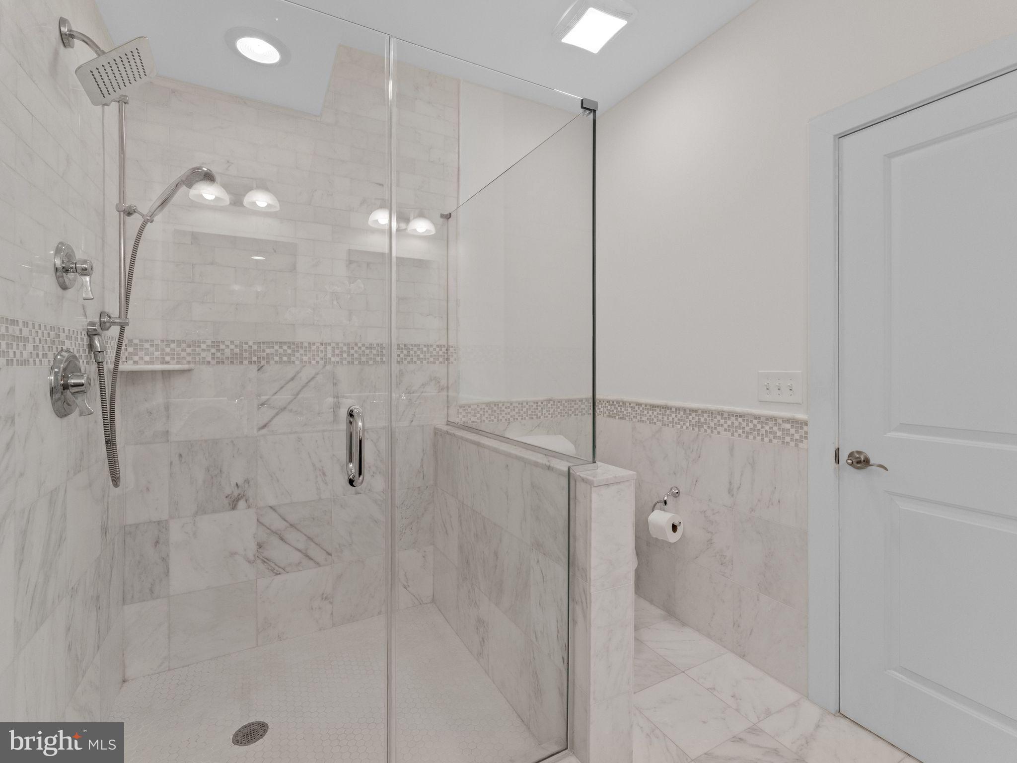 512 South Front Street, Unit 2 Philadelphia, PA 19147 - Photo 22 of 52