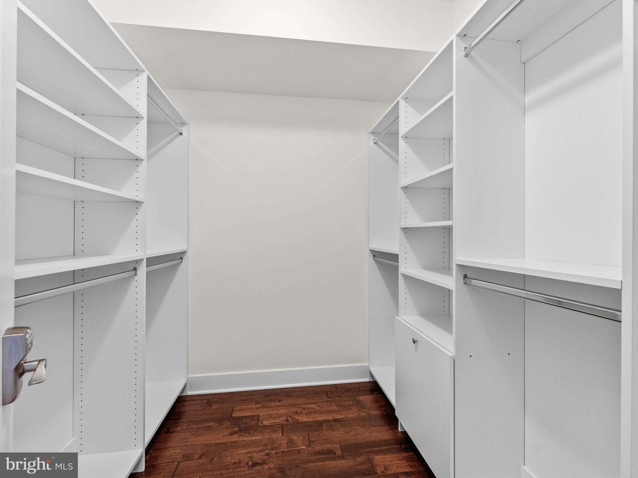 512 South Front Street, Unit 2 Philadelphia, PA 19147 - Photo 24 of 52