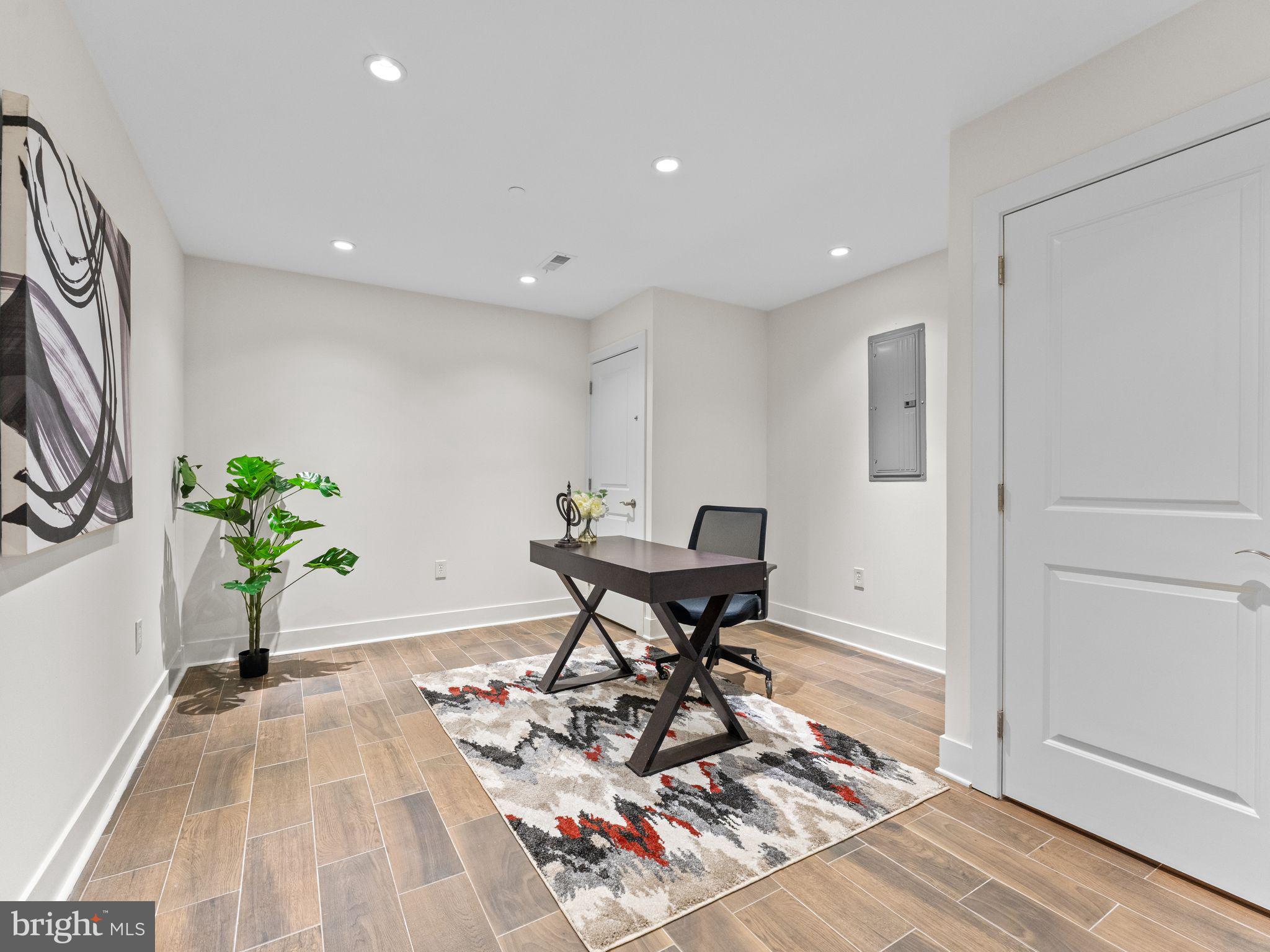 512 South Front Street, Unit 2 Philadelphia, PA 19147 - Photo 40 of 52