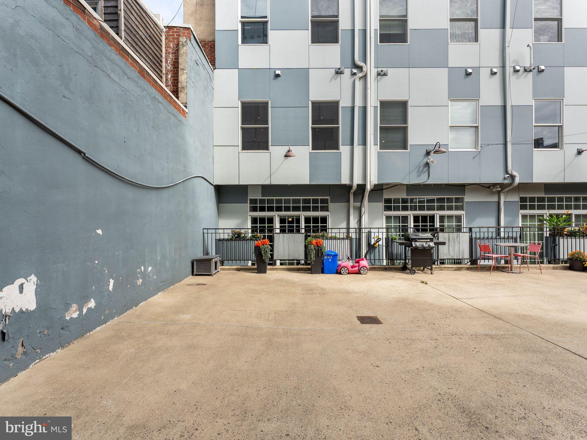 512 South Front Street, Unit 2 Philadelphia, PA 19147 - Photo 42 of 52