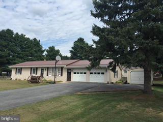 13159 Edgemont Road Smithsburg, MD 21783 - Photo 2 of 30 Exterior (Front)