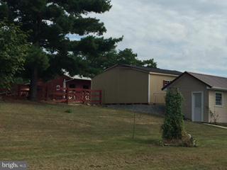 13159 Edgemont Road Smithsburg, MD 21783 - Photo 20 of 30 Exterior (Rear)