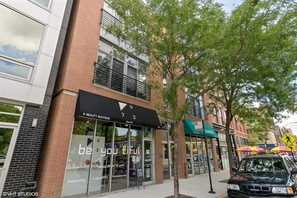 $3,700 | 1872 North Damen Avenue, Unit 2N, Chicago, IL 60647