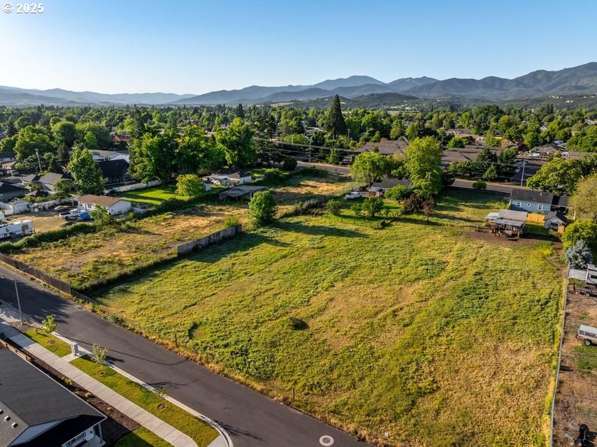 0 Aster Street Medford, OR 97501 - Photo 3 of 10