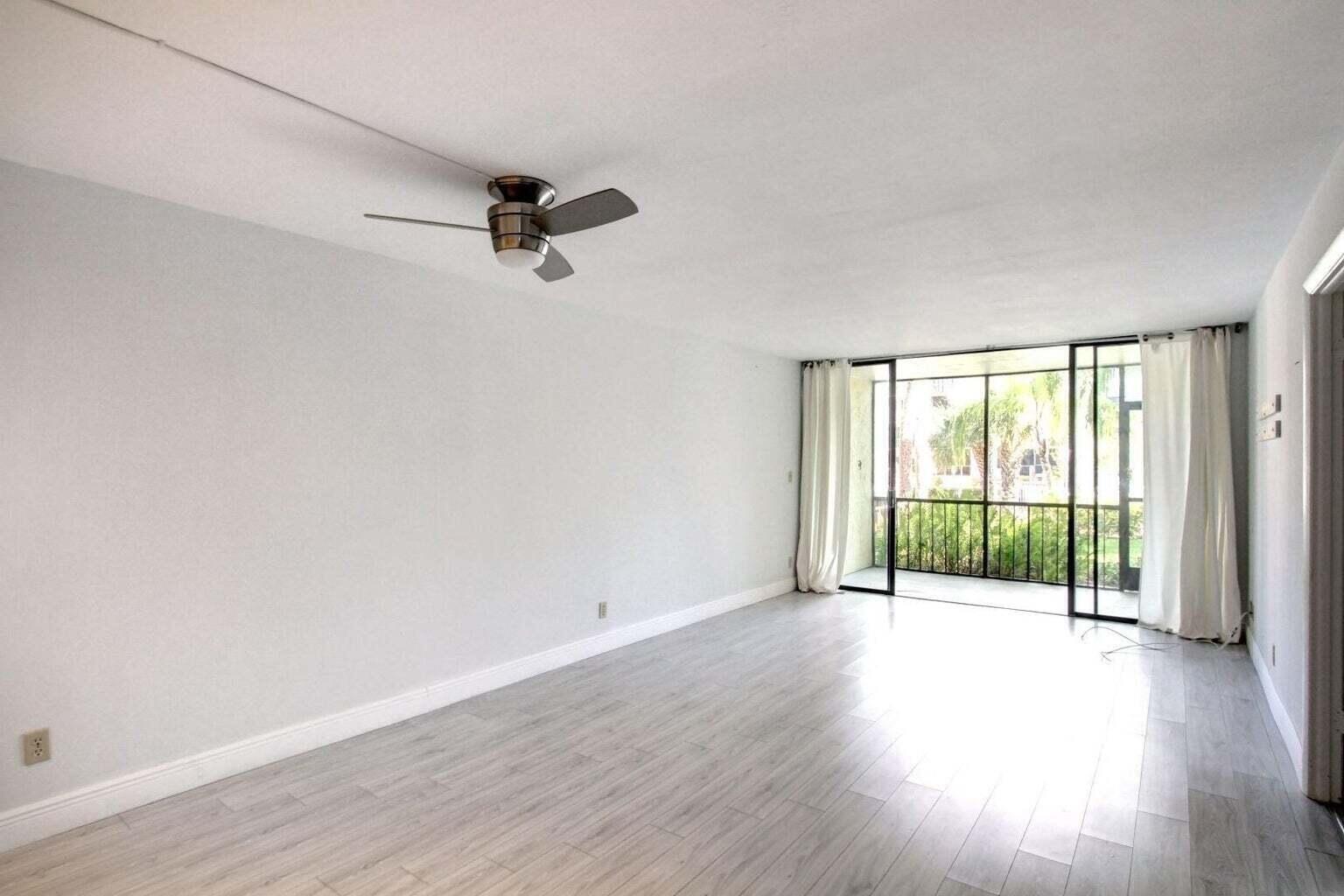 11 Royal Palm Way, Unit 1040 Boca Raton, FL 33432 - Photo 3 of 33 20220331201011953429000000-o