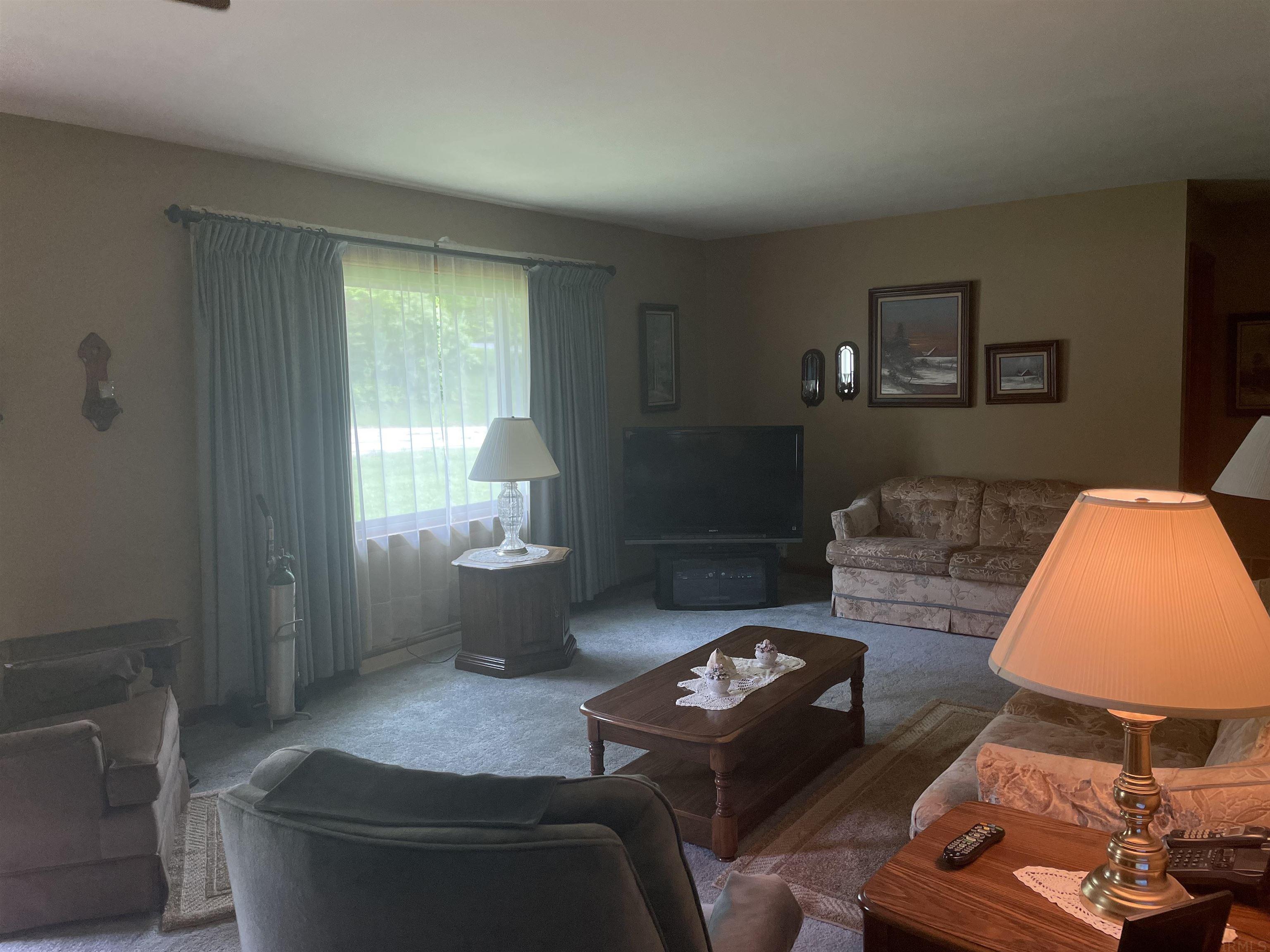 1283 North Hartstrait Road Bloomington, IN 47404 - Photo 3 of 17 Gallery Image 3