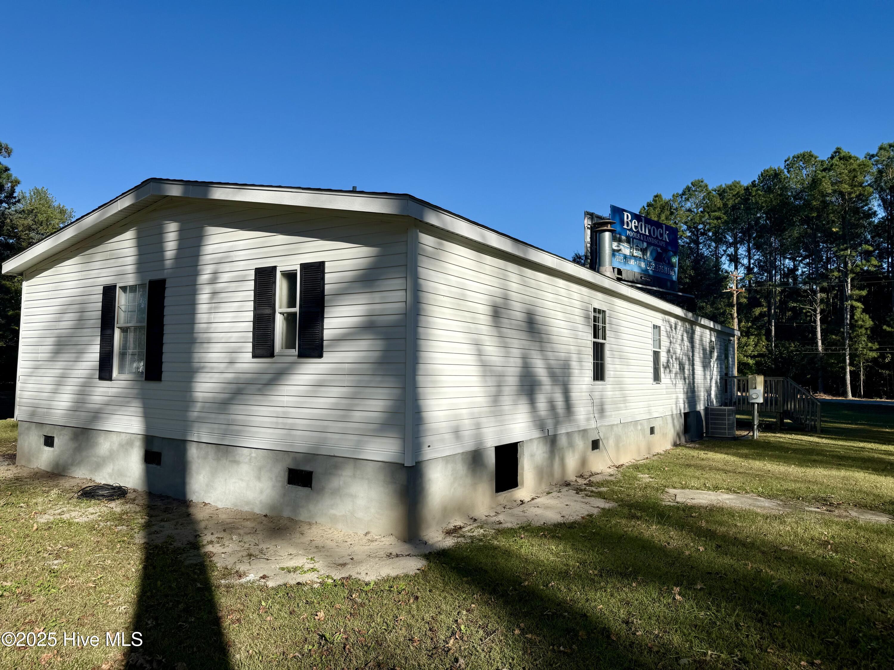 930 Willis Neck Road Vanceboro, NC 28586 - Photo 3 of 28 back view