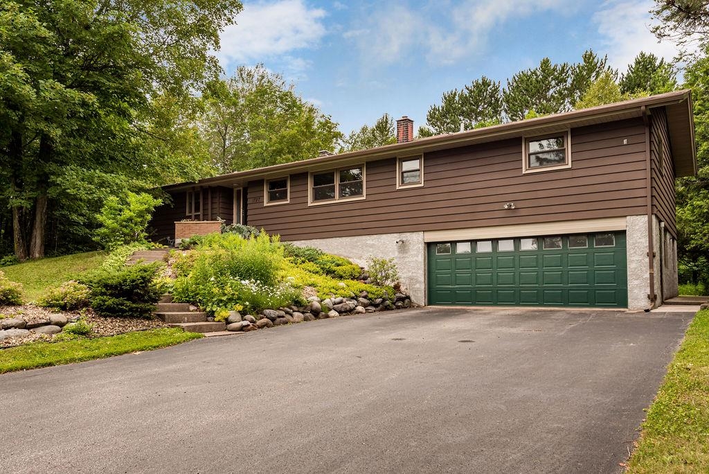 1727 N Road Duluth, MN 55811 - Photo 3 of 41