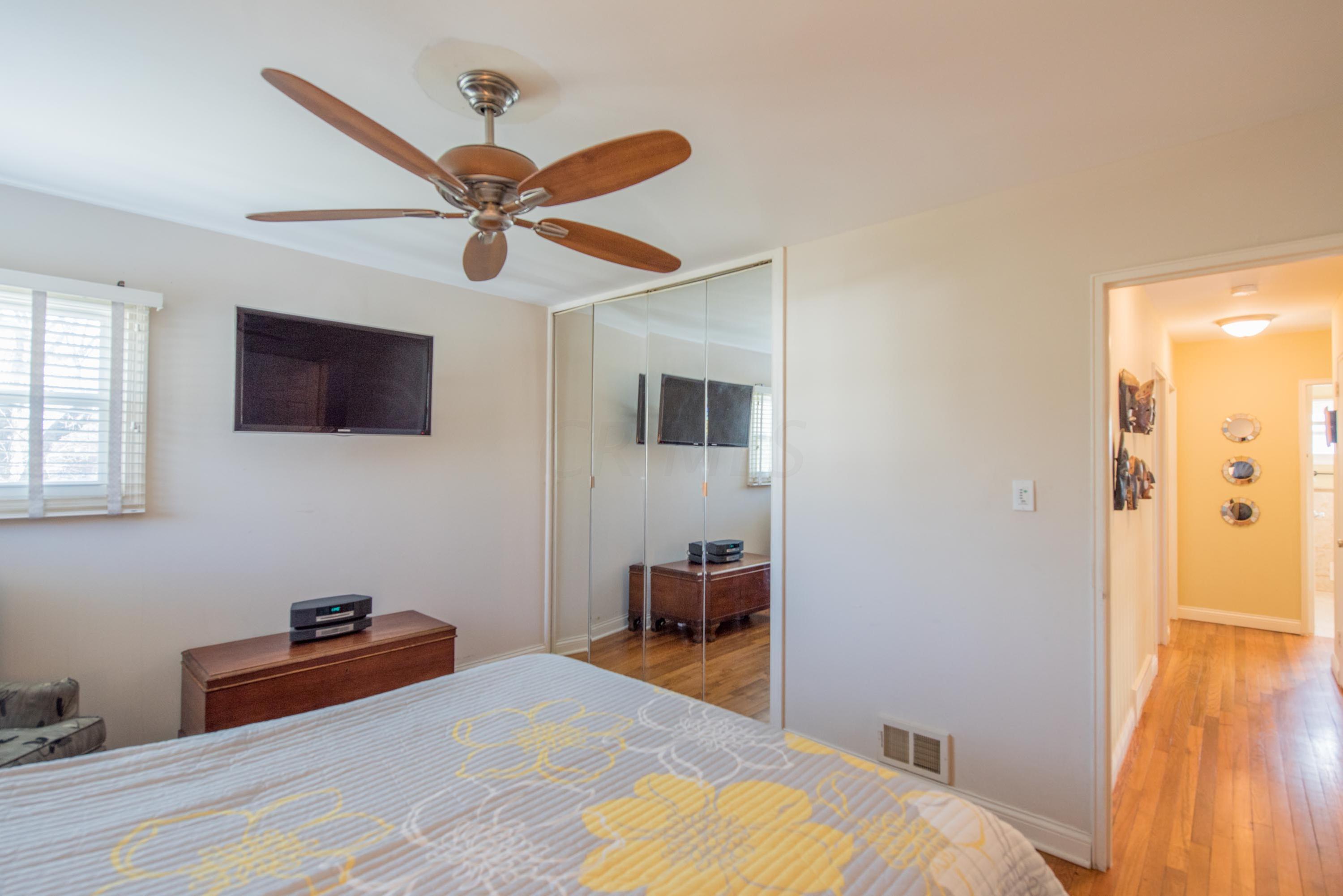 1110 Country Club Road Columbus, OH 43227 - Photo 17 of 39 Gallery Image 17