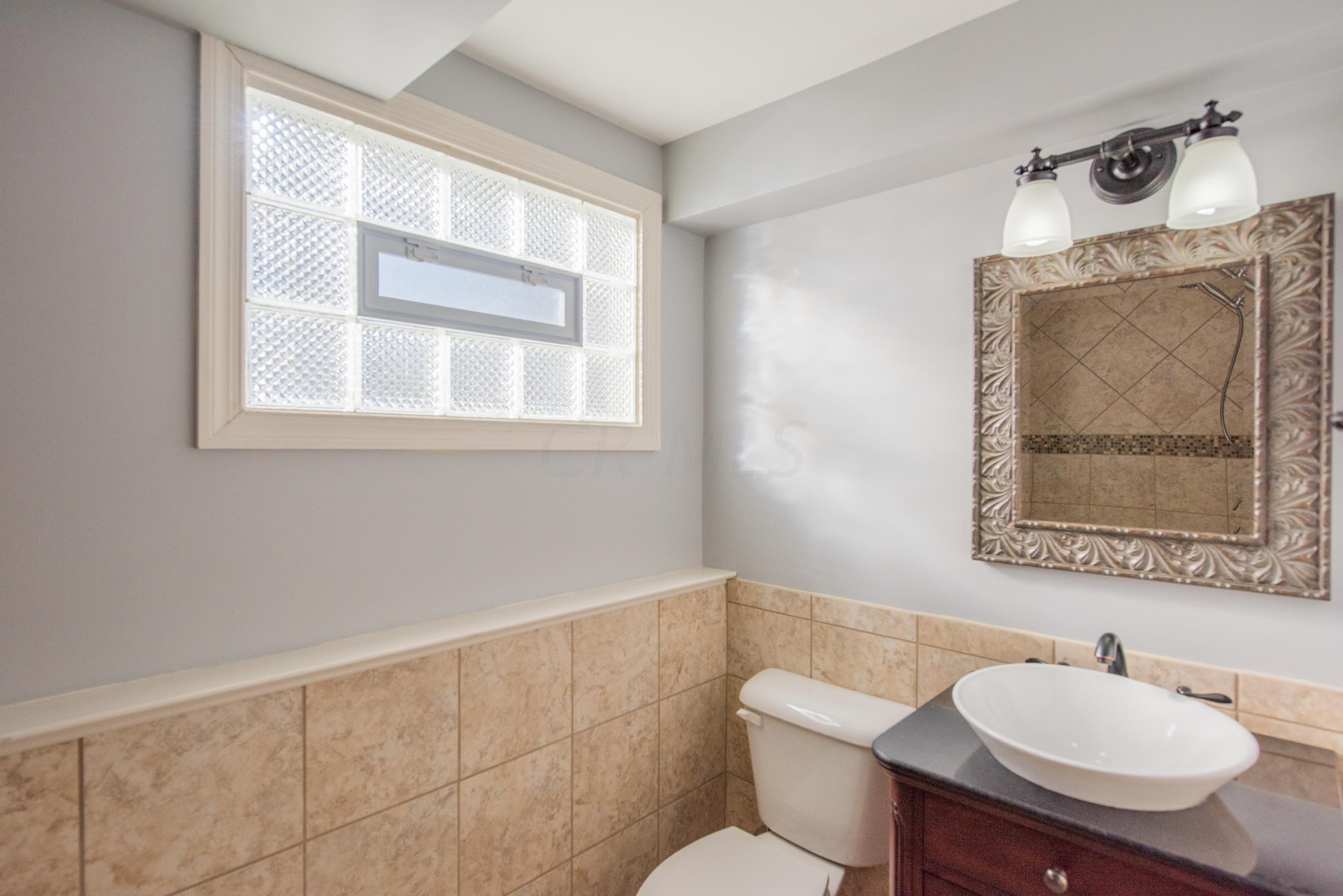 1110 Country Club Road Columbus, OH 43227 - Photo 33 of 39 Gallery Image 33