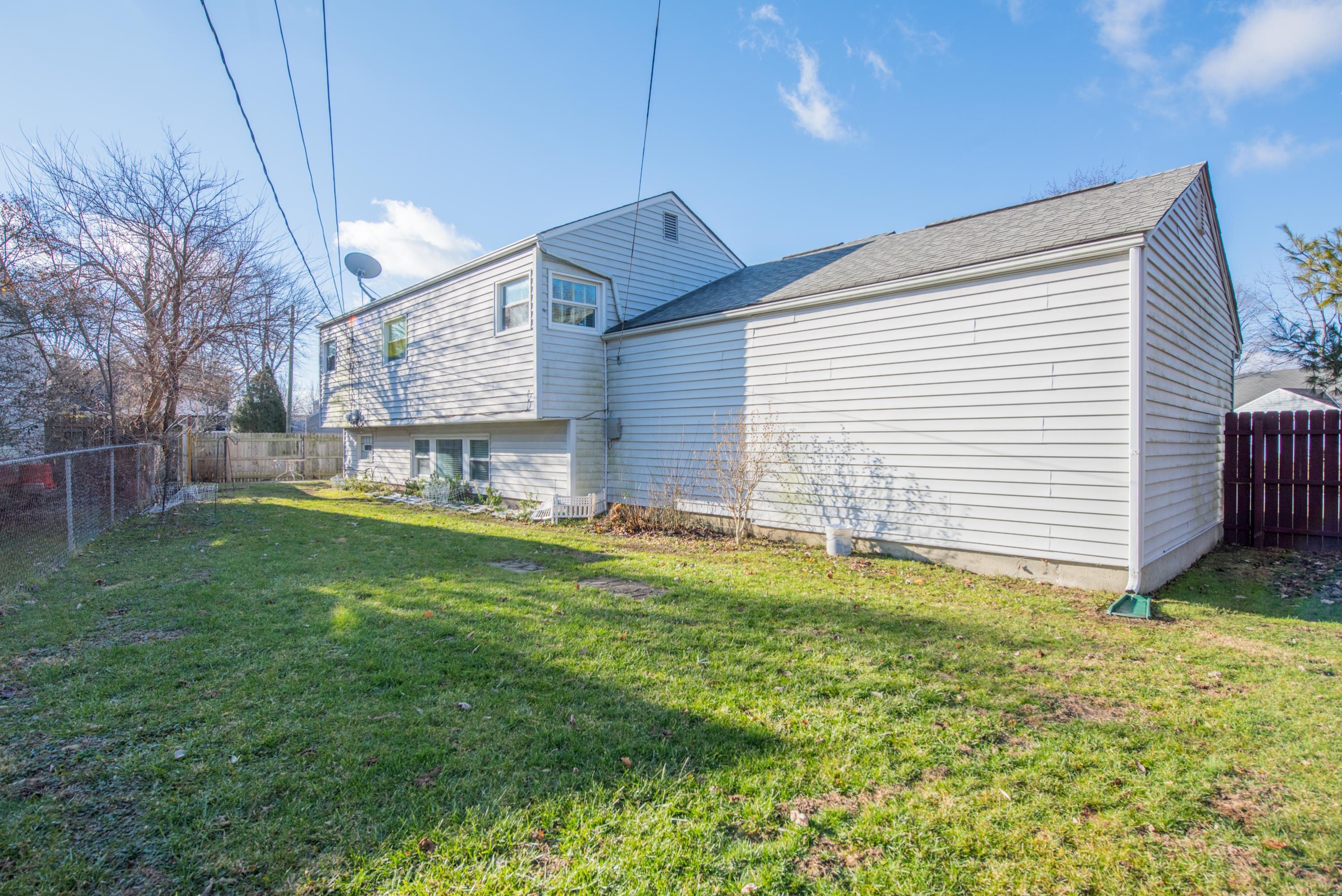 1110 Country Club Road Columbus, OH 43227 - Photo 38 of 39 Gallery Image 38