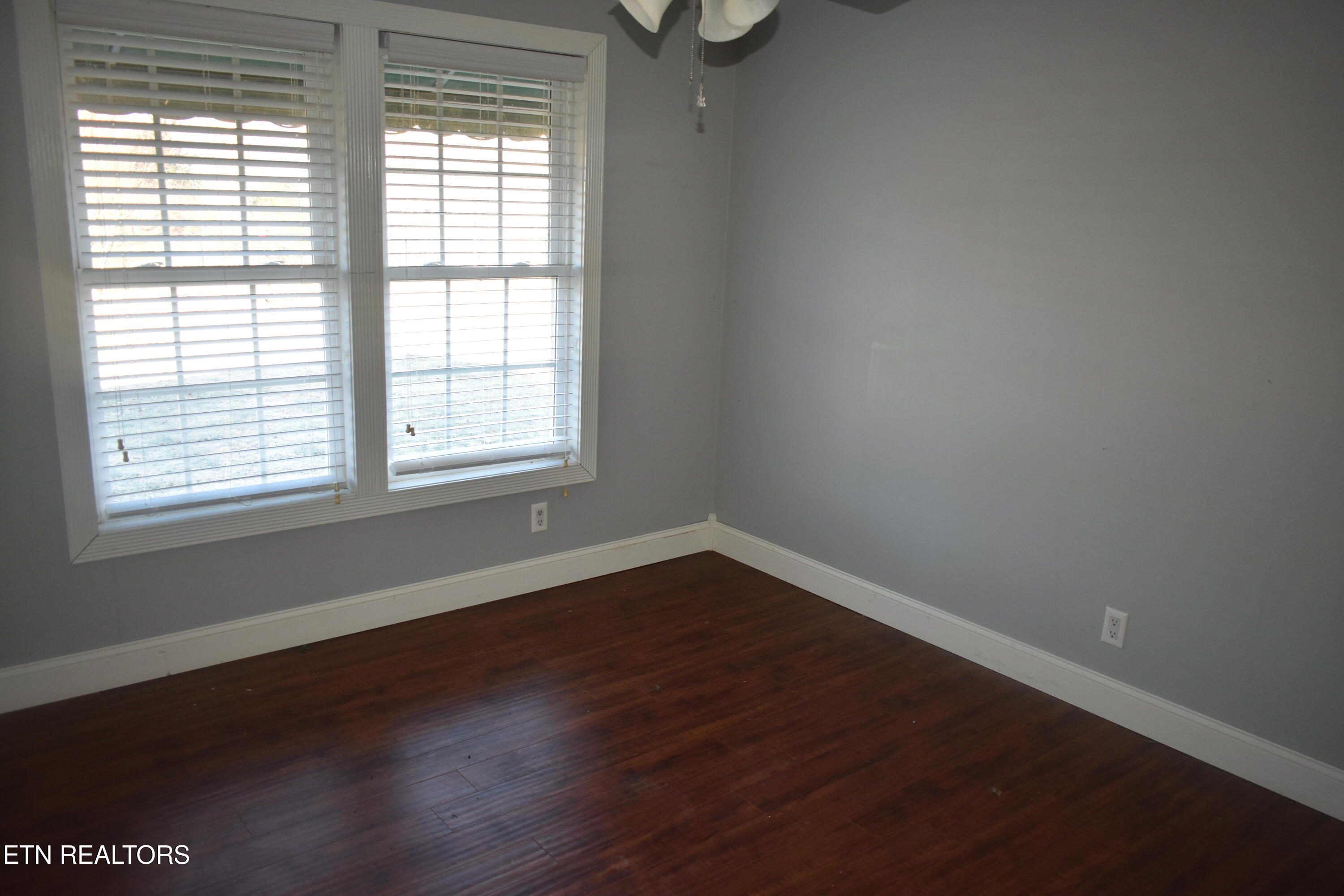 283 Hunley Road Speedwell, TN 37870 - Photo 20 of 21 DSC_8659