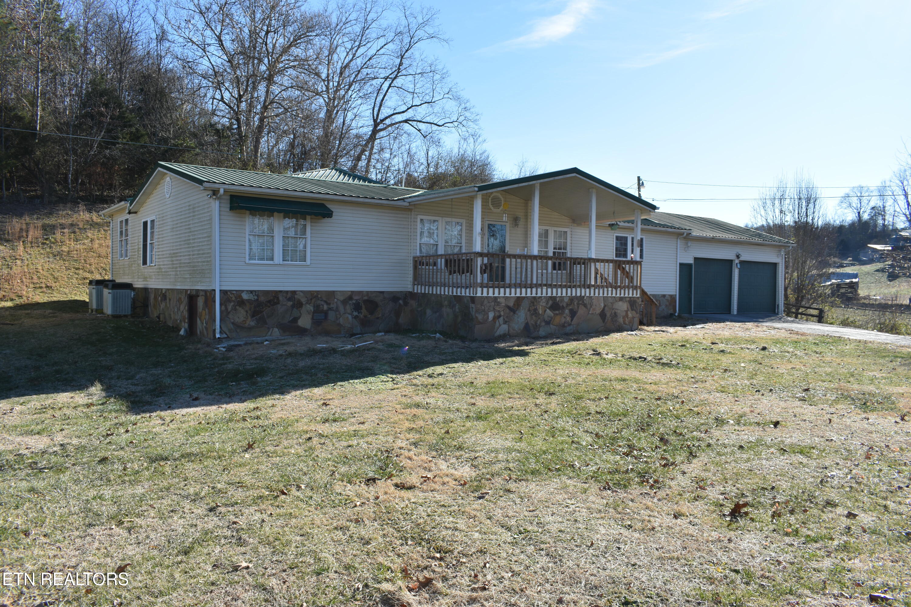 283 Hunley Road Speedwell, TN 37870 - Photo 4 of 21 DSC_8651