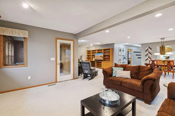 $430,000 | 600 Zanmiller Drive, Northfield, MN 55057