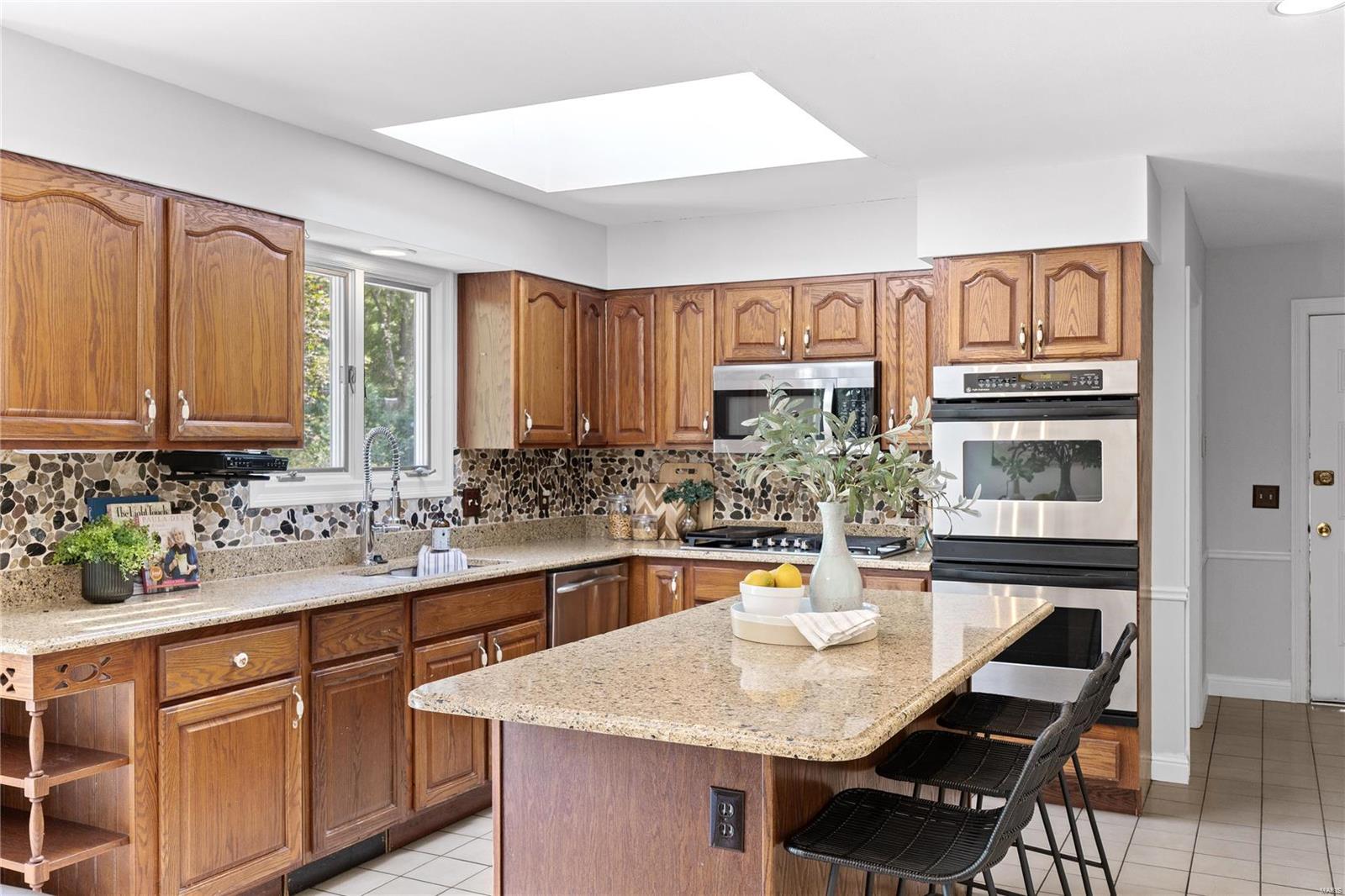 1947 Grassy Ridge Road Kirkwood, MO 63122 - Photo 11 of 42