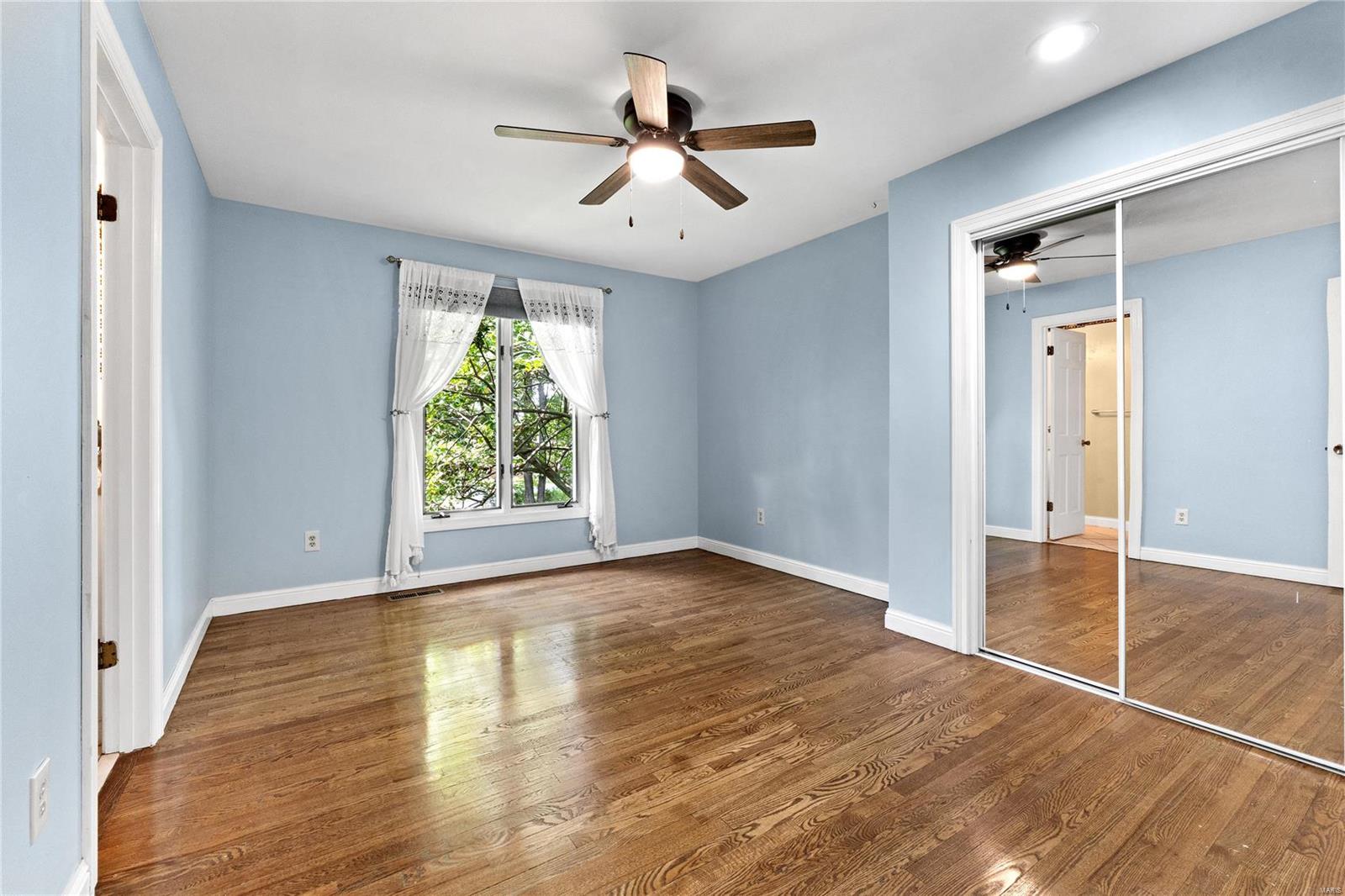 1947 Grassy Ridge Road Kirkwood, MO 63122 - Photo 20 of 42