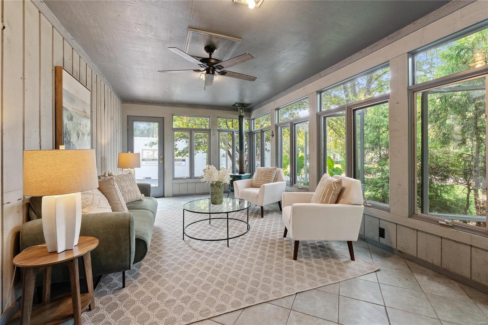 1947 Grassy Ridge Road Kirkwood, MO 63122 - Photo 8 of 42