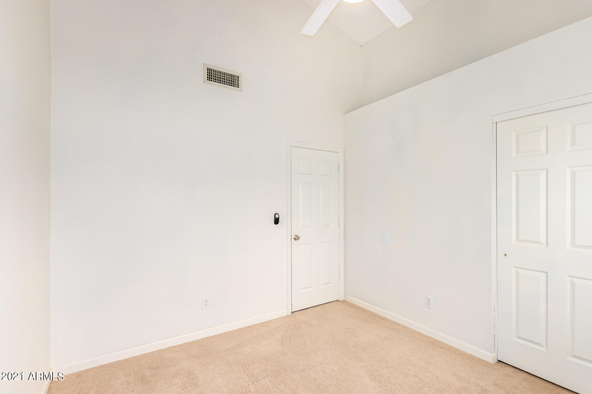 444 East Silver Creek Road Gilbert, AZ 85296 - Photo 32 of 43 0032-31 - Silver Creek