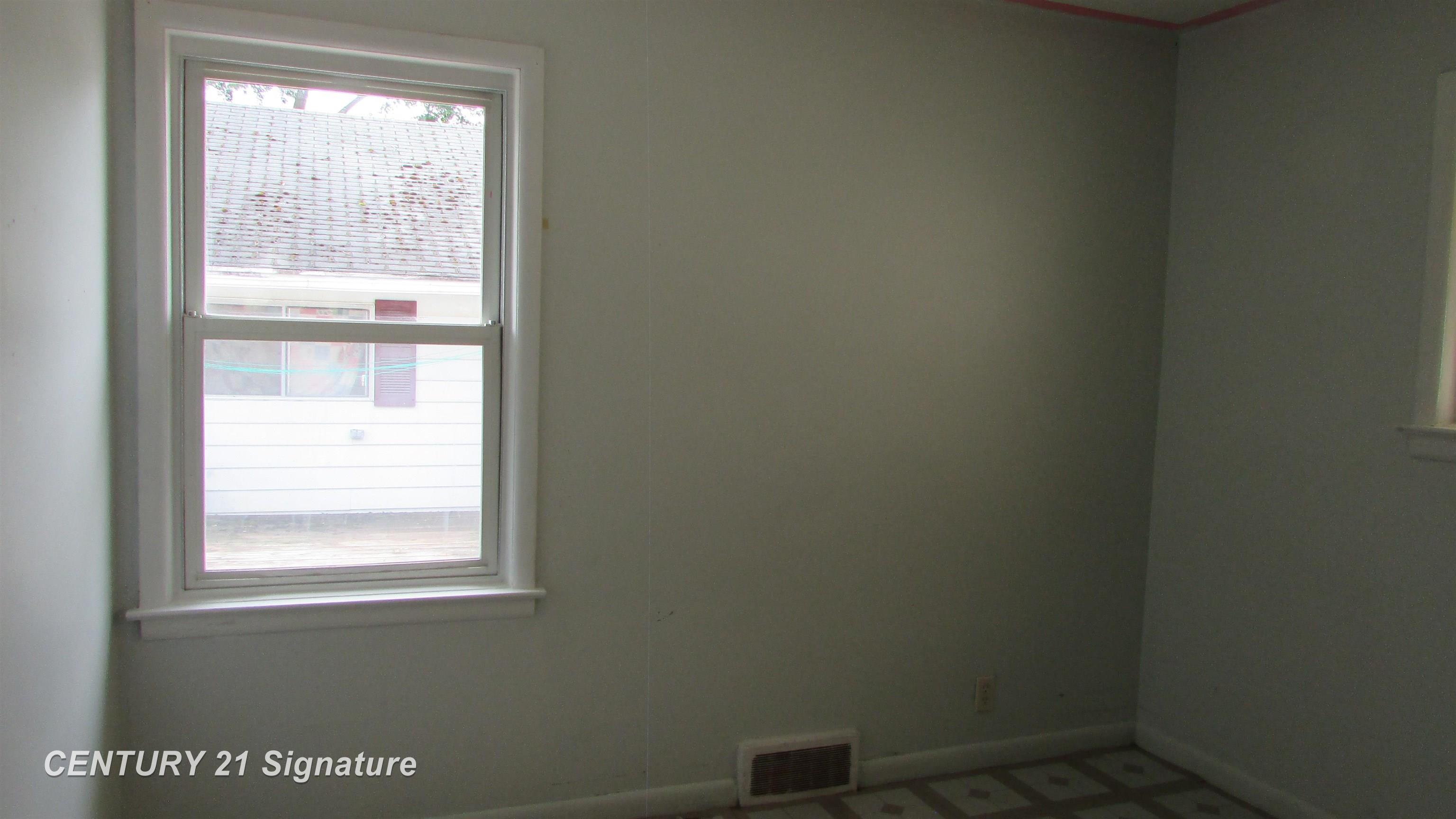 620 East Washington Road Freeland, MI 48623 - Photo 12 of 28