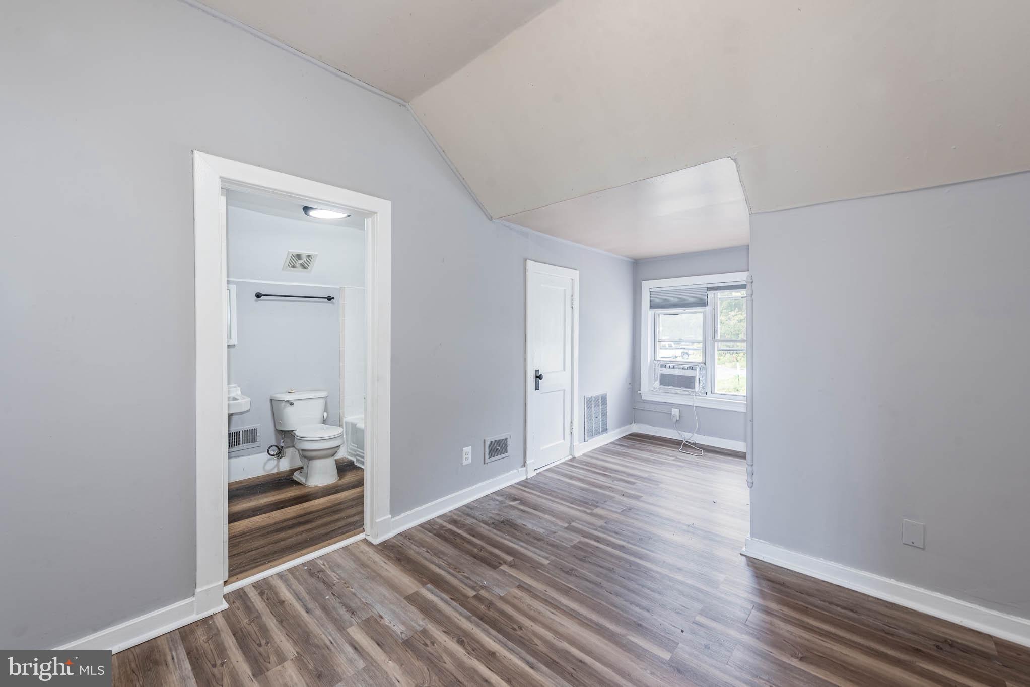 7506 Belair Road, Unit B Nottingham, MD 21236 - Photo 2 of 13 Gallery Image 2