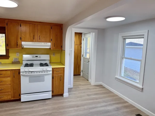 $3,700 | 342 Old Connecticut Path, Framingham, MA 01701