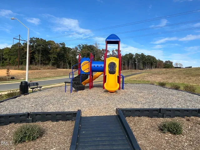 $2,250 | 1037 Red Finch Way, Angier, NC 27526