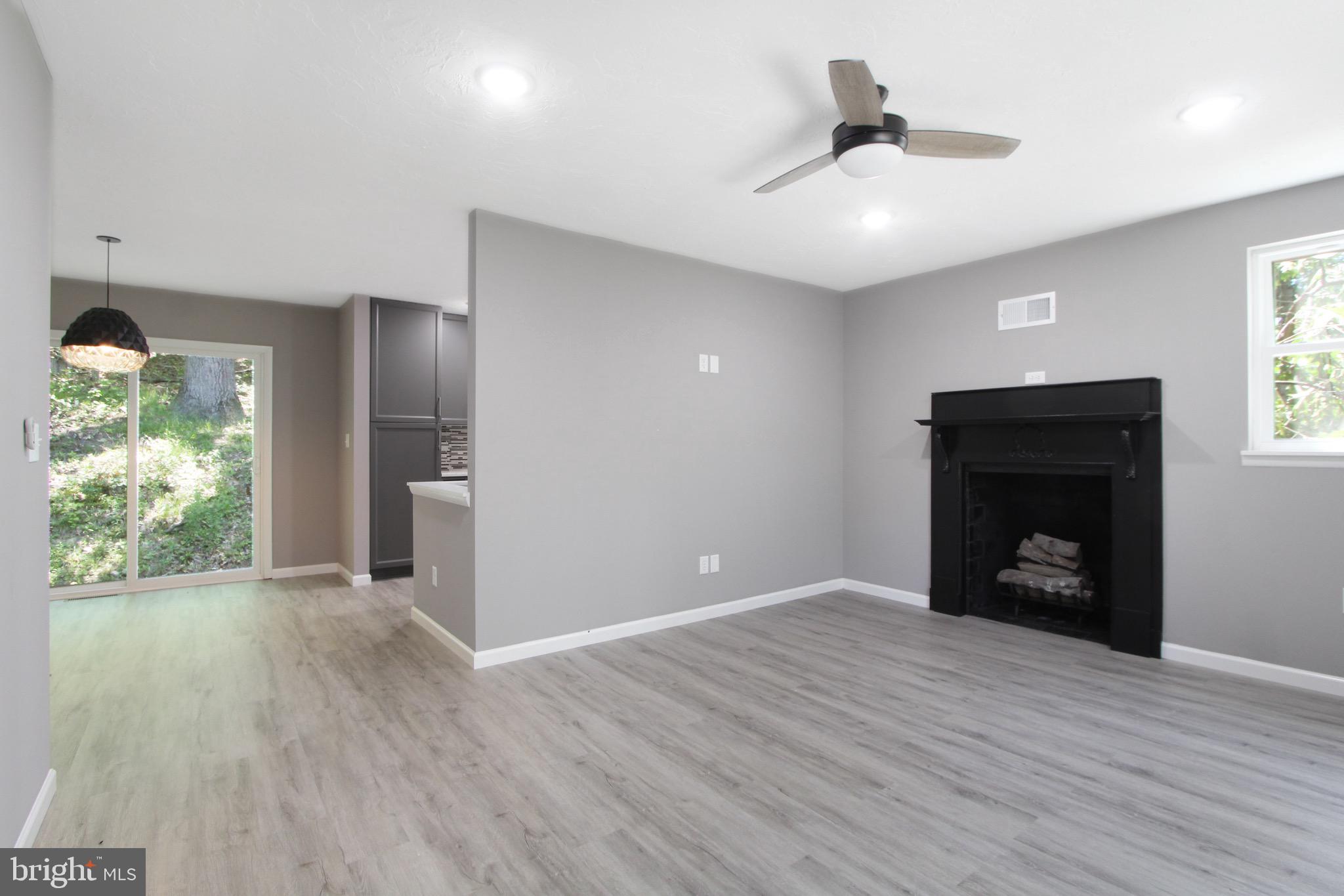 2450 Deininger Road York, PA 17406 - Photo 3 of 29 Gallery Image 3