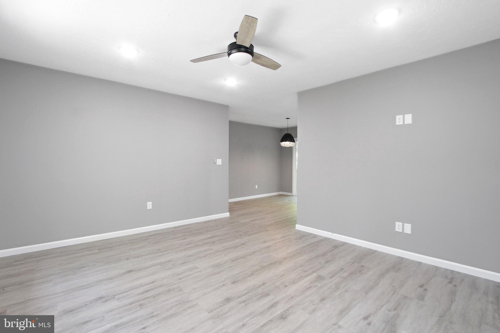 2450 Deininger Road York, PA 17406 - Photo 4 of 29 Gallery Image 4