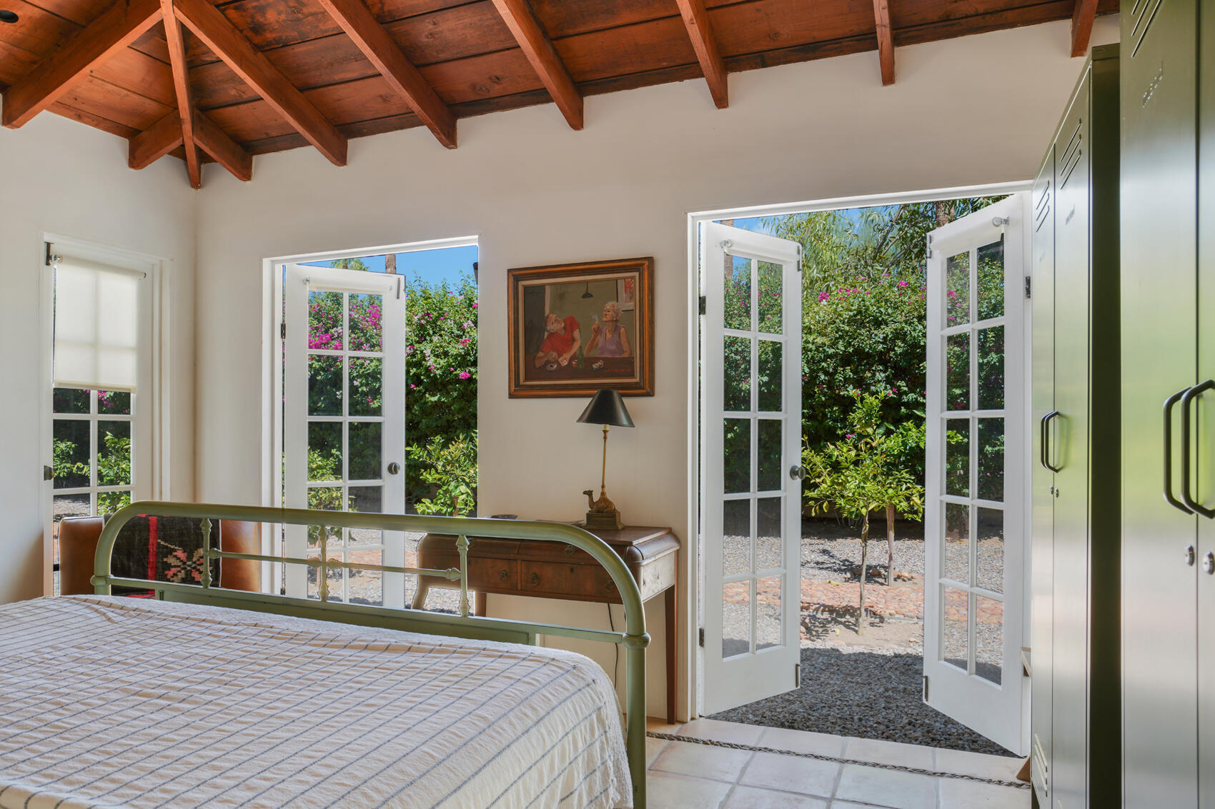 439 East Sonora Road Palm Springs, CA 92264 - Photo 17 of 26 20250903191122560058000000-o