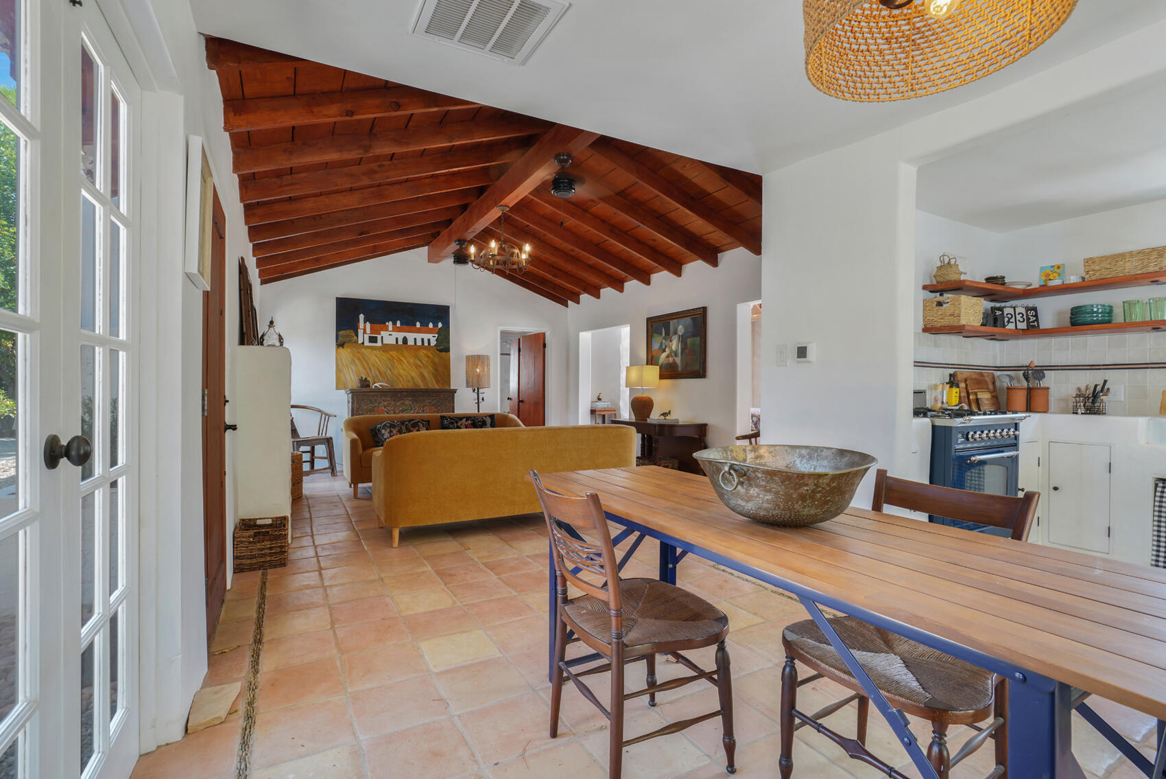 439 East Sonora Road Palm Springs, CA 92264 - Photo 9 of 26 20250903191111530496000000-o