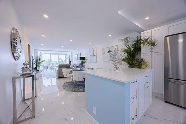 $639,000 | 3224 South Ocean Boulevard, Unit 612B, Highland Beach, FL 33487