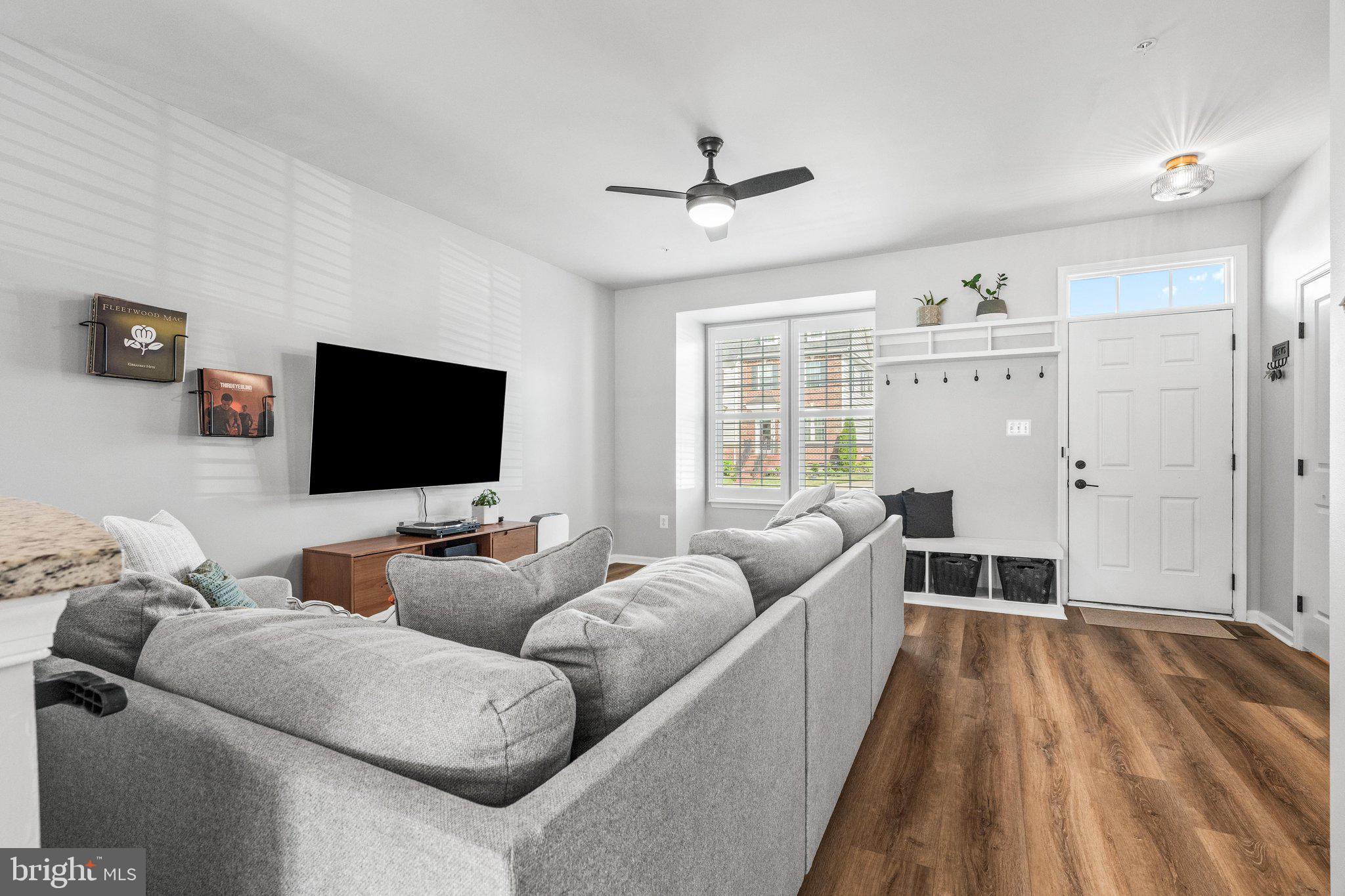 4532 Tinder Monrovia, MD 21770 - Photo 6 of 51 Living Room