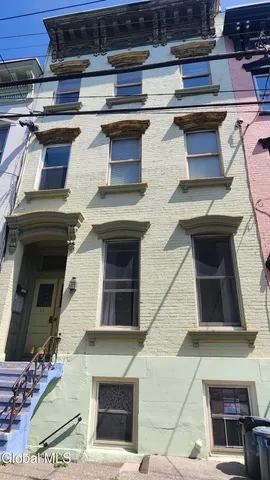 $1,450 | 11 Elm Street, Unit 3, Albany, NY 12202
