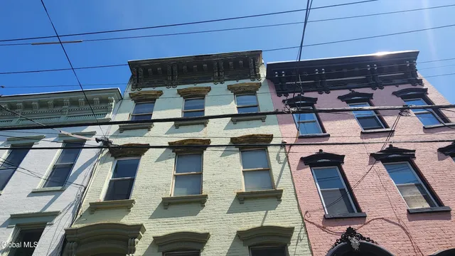 $1,450 | 11 Elm Street, Unit 3, Albany, NY 12202