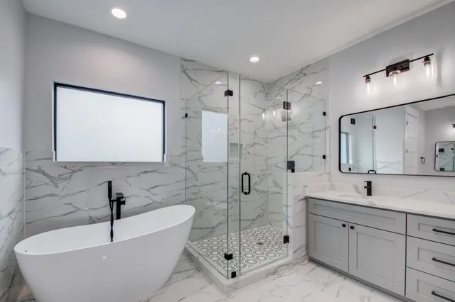 $750,000 | 7016 Staffordshire, Houston, TX 77030